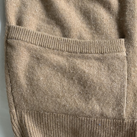 Club Monaco Cashmere Over-Sweater - Picture 7 of 10